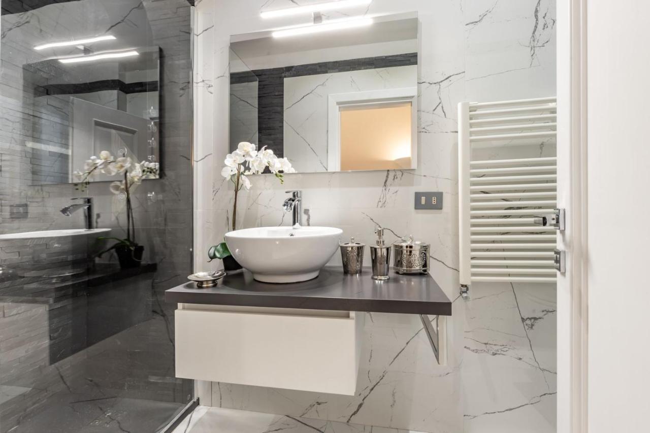 Trevi Luxury Apartment Jacuzzi Roma Exterior foto